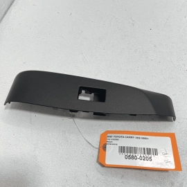 2018-2021 TOYOTA CAMRY REAR PASSENGER SIDE DOOR WINDOW SWITCH TRIM COVER OE