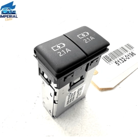 CENTER CONSOLE DUAL USB ADAPTER CHARGING PORT OEM 2018-2020 Toyota Camry XS