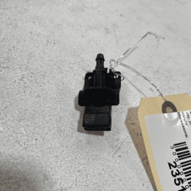 LEXUS NX200T 2015-2017 NX300H WINDSHIELD WIPER WASHER NOZZLE SPRAYER JET OE