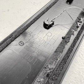 2023 MAZDA CX-50 FRONT RIGHT PASSENGER DOOR REARWARD APPLIQUE GARNISH TRIM 