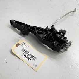 2023 MAZDA CX-50 FRONT PASSENGER DOOR EXTERIOR OUTER HANDLE BASE BRACKET OE