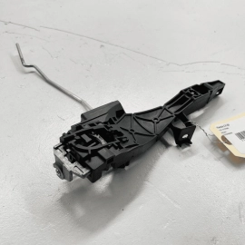 2023 MAZDA CX-50 FRONT PASSENGER DOOR EXTERIOR OUTER HANDLE BASE BRACKET OE