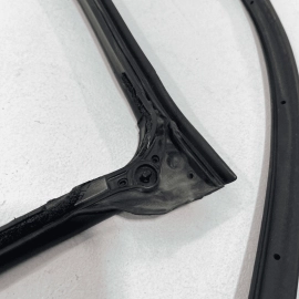 2018-2020 HONDA ACCORD Front Driver Left Door Rubber Weather Strip Seal OEM