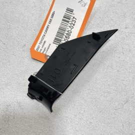 TOYOTA CAMRY 18-23 FRONT OR REAR DRIVER SIDE DOOR INTERIOR HANDLE SCREW CAP