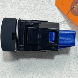 2019 - 2023 TOYOTA CAMRY FUEL DOOR LID RELEASE OPEN OPENER CONTROL SWITCH O