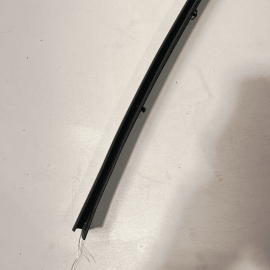 15-20 ACURA TLX FRONT RIGHT PASSENGER DOOR LOWER WEATHERSTRIP SEAL OEM