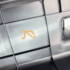 2018-23 TOYOTA CAMRY REAR PASSENGER SEAT PARTITION LATCH LOCK TRIM COVER OE 2018-23 TOYOTA CAMRY REAR PASSENGER SEAT PARTITION LATCH LOCK TRIM COVER OE