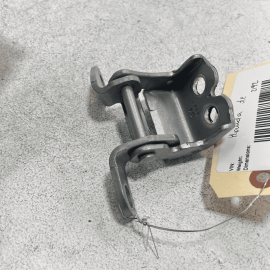 HONDA ACCORD 2018-2020 REAR RIGHT PASSENGER SIDE DOOR UPPER HINGE OEM SILVE