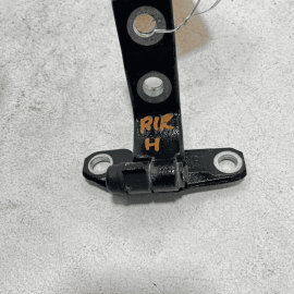 2014 - 2019 INFINITI Q50 REAR RIGHT PASSENGER SIDE DOOR LOWER HINGE OEM