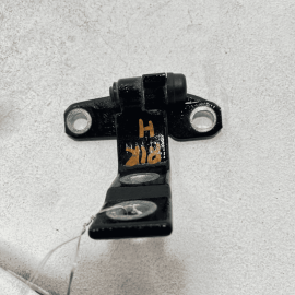 2014 - 2019 INFINITI Q50 REAR RIGHT PASSENGER SIDE DOOR LOWER HINGE OEM