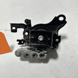 2018 - 2023 TOYOTA CAMRY 2.5L FRONT RIGHT ENGINE FRAME MOUNT BRACKET SUPPOR