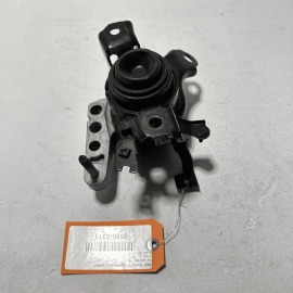 2018 - 2023 TOYOTA CAMRY 2.5L FRONT RIGHT ENGINE FRAME MOUNT BRACKET SUPPOR