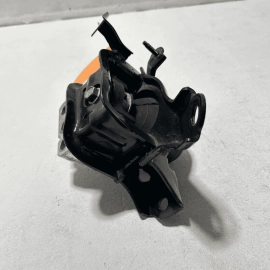 2018 - 2023 TOYOTA CAMRY 2.5L FRONT RIGHT ENGINE FRAME MOUNT BRACKET SUPPOR
