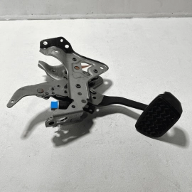 2018 - 2023 TOYOTA CAMRY FOOT STOP BRAKE BRAKING PEDAL ASSEMBLY OEM