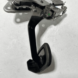 2018 - 2023 TOYOTA CAMRY FOOT STOP BRAKE BRAKING PEDAL ASSEMBLY OEM