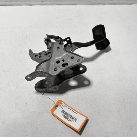 2018 - 2023 TOYOTA CAMRY FOOT STOP BRAKE BRAKING PEDAL ASSEMBLY OEM