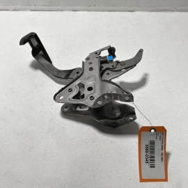 2018 - 2023 TOYOTA CAMRY FOOT STOP BRAKE BRAKING PEDAL ASSEMBLY OEM