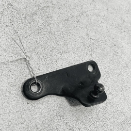 MERCEDES GL450 X164 2007-12 Tailgate Driver Side Lift Support Strut Bracket
