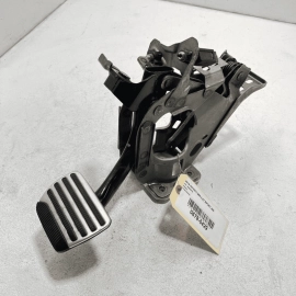 2014 - 2019 INFINITI Q50 BRAKE STOP PEDAL W/ BRACKET ASSEMBLY OEM