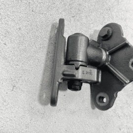 2007-12 Mercedes X164 GL450 Rear Left Driver Door Lower Hinge OEM