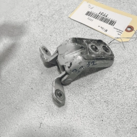 NISSAN SENTRA 2013-2019 FRONT LEFT DRIVER SIDE DOOR UPPER HINGE OEM = QM1 =