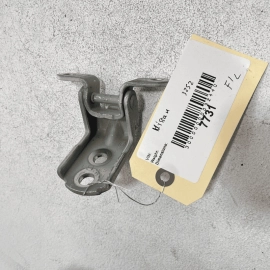 NISSAN SENTRA 2013-2019 FRONT LEFT DRIVER SIDE DOOR UPPER HINGE OEM = QM1 =