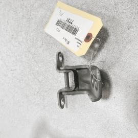 NISSAN SENTRA 2013-2019 FRONT LEFT DRIVER SIDE DOOR UPPER HINGE OEM = QM1 =