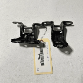 KIA RIO 2012-2017 REAR PASSENGER SIDE DOOR HINGE UPPER & LOWER OEM =SET OF 