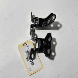 KIA RIO 2012-2017 REAR PASSENGER SIDE DOOR HINGE UPPER & LOWER OEM =SET OF 