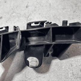 2014 - 2015 LEXUS IS250 REAR BUMPER LEFT DRIVER SIDE GUIDE BRACKET RETAINER