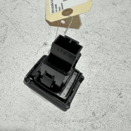 2015-2020 ACURA TLX A-SPEC CENTER CONSOLE AUDIO AUX AUXILIARY IN JACK OEM 2015-2020 ACURA TLX A-SPEC CENTER CONSOLE AUDIO AUX AUXILIARY IN JACK OEM