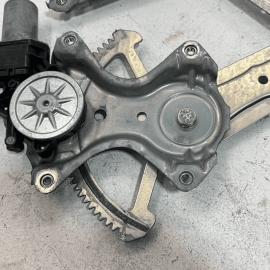 15-21 LEXUS NX200T NX300H REAR PASSENGER SIDE DOOR WINDOW REGULATOR & MOTOR