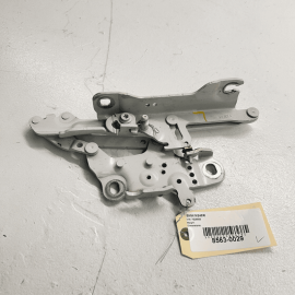 BMW M240xi F23 2017 - 2021 M2 230xi FRONT LEFT DRIVER SIDE HOOD HINGE OEM W