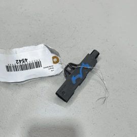 2016-2018 BMW 340 XI Comfort Keyless Access Entry Antenna Receiver Module O