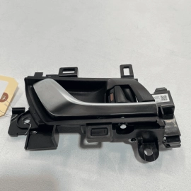 HONDA ACCORD 2018-2020 FRONT RIGHT PASSENGER SIDE DOOR INTERIOR HANDLE OEM HONDA ACCORD 2018-2020 FRONT RIGHT PASSENGER SIDE DOOR INTERIOR HANDLE OEM