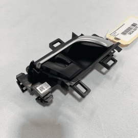 HONDA ACCORD 2018-2020 FRONT RIGHT PASSENGER SIDE DOOR INTERIOR HANDLE OEM HONDA ACCORD 2018-2020 FRONT RIGHT PASSENGER SIDE DOOR INTERIOR HANDLE OEM