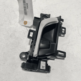HONDA ACCORD 2018-2020 FRONT RIGHT PASSENGER SIDE DOOR INTERIOR HANDLE OEM HONDA ACCORD 2018-2020 FRONT RIGHT PASSENGER SIDE DOOR INTERIOR HANDLE OEM