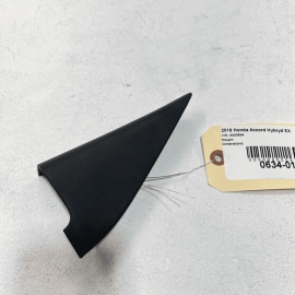 2018-2020 HONDA ACCORD REAR RIGHT PASSENGER SIDE DOOR CORNER TRIM COVER OEM