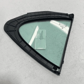2015-2020 ACURA TLX REAR PASSENGER SIDE DOOR QUARTER WINDOW GLASS & SEAL OE