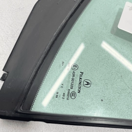 2015-2020 ACURA TLX REAR PASSENGER SIDE DOOR QUARTER WINDOW GLASS & SEAL OE