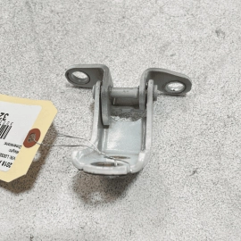 2017 - 2020 ACURA MDX REAR LEFT DRIVER SIDE DOOR LOWER HINGE OEM 2017 - 2020 ACURA MDX REAR LEFT DRIVER SIDE DOOR LOWER HINGE OEM