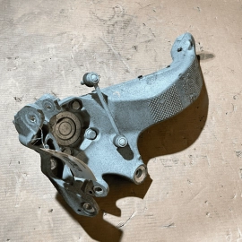 MINI COOPER COUNTRYMAN Rear Driver Side Wheel Hub Trailing Arm Knuckle 11-1