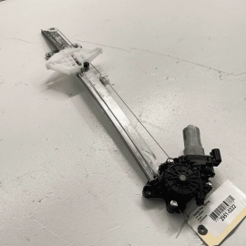 2016 - 2021 HONDA PILOT REAR PASSENGER SIDE DOOR WINDOW REGULATOR & MOTOR O