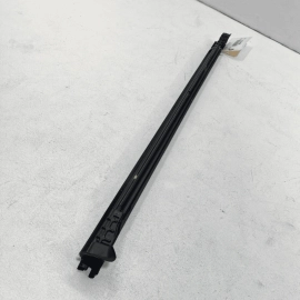 2018-2020 HONDA ACCORD REAR RIGHT DOOR WINDOW INNER BELT WEATHERSTRIP SEAL 