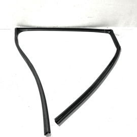 14-20 ACURA MDX REAR LEFT DRIVER DOOR WINDOW RUN CHANNEL WEATHERSTRIP SEAL  14-20 ACURA MDX REAR LEFT DRIVER DOOR WINDOW RUN CHANNEL WEATHERSTRIP SEAL