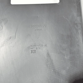 17-20 ACURA MDX SPORT CENTER CONSOLE BOTTOM INSERT MAT / BIN OEM