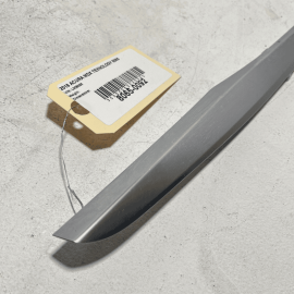 2014 - 2018 ACURA MDX CENTER CONSOLE RIGHT PASSENGER SIDE TRIM MOLDING COVE