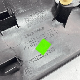 2013 – 2018 ACURA RDX RIGHT PASSENGER REAR UPPER SEAT BOLSTER TRIM SIDE CAP 2013 – 2018 ACURA RDX RIGHT PASSENGER REAR UPPER SEAT BOLSTER TRIM SIDE CAP