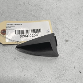 2017 - 2018 ACURA RDX REAR PASSENGER SIDE DOOR OUTSIDE HANDLE CAP COVER OEM 2017 - 2018 ACURA RDX REAR PASSENGER SIDE DOOR OUTSIDE HANDLE CAP COVER OEM