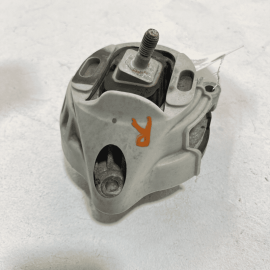 2017 BMW 430Xi 2.0L ENGINE RIGHT PASSENGER SIDE MOTOR MOUNT BRACKET OEM